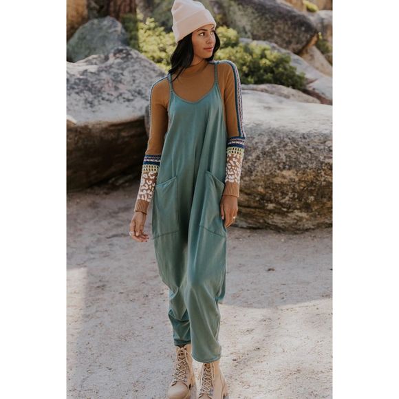 Free People Pants - FP Movement Hot Shot in Dark Sea Green